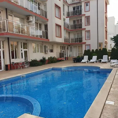 Sunny Gardens 2 Bedrooms סאני ביץ'